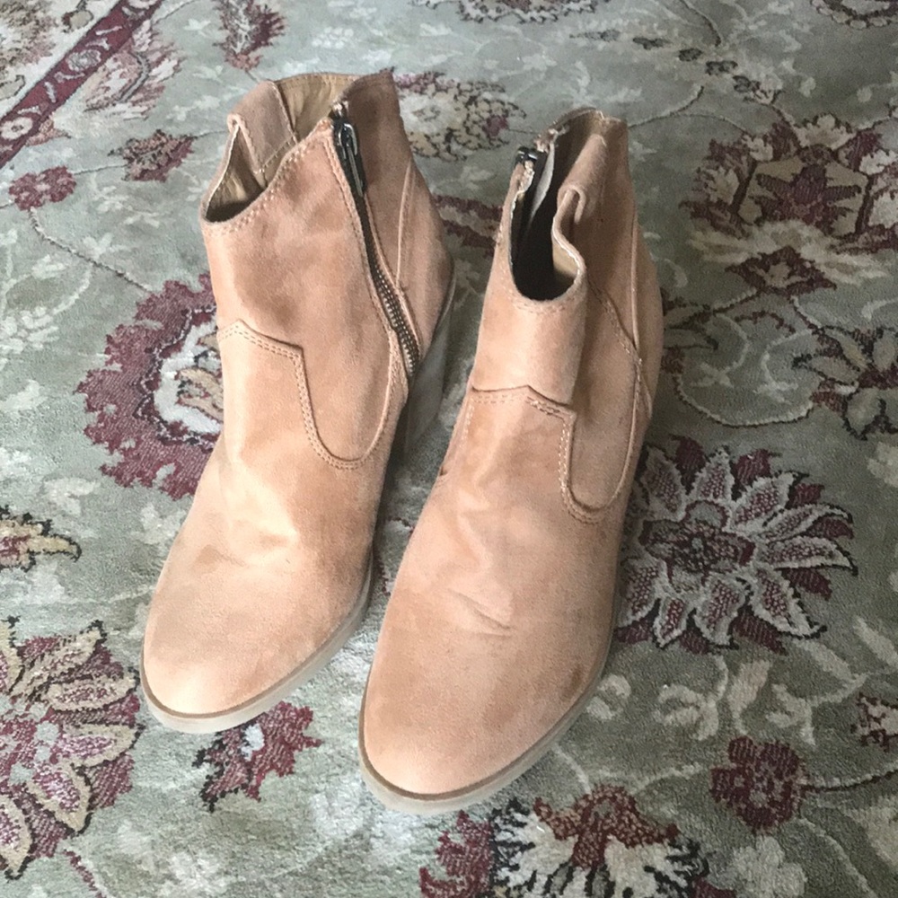 *MOVING OUT SALE* H&M size 6 ankle boots